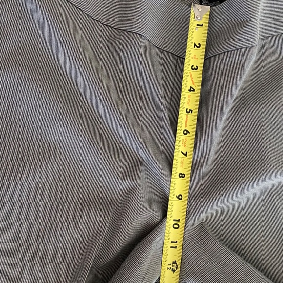 Larry Levine SIGNATURE Pantsuit - Picture 7 of 12